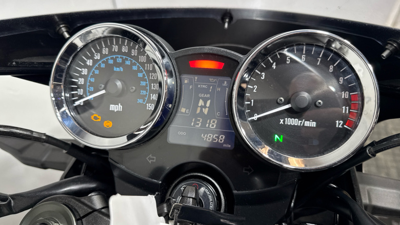 Kawasaki Z R900EKF (19MY)